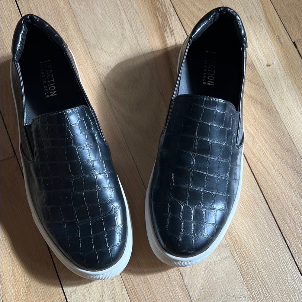 Kenneth Cole Black Slip-On woman’s Shoes